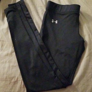 Black Under Armour Leggings size M EUC